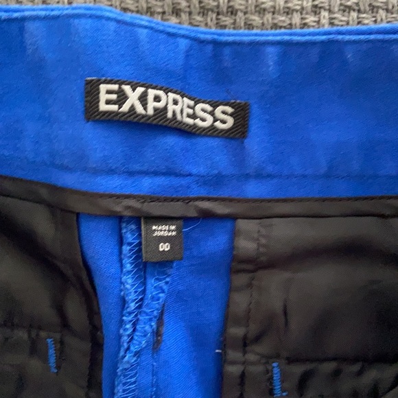 EXPRESS - Picture 3 of 3